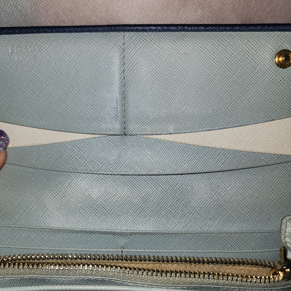 FLASH YARD SALE Prada Saffiano Navy Blue Limited Edition Crossbody - Picture 5 of 17